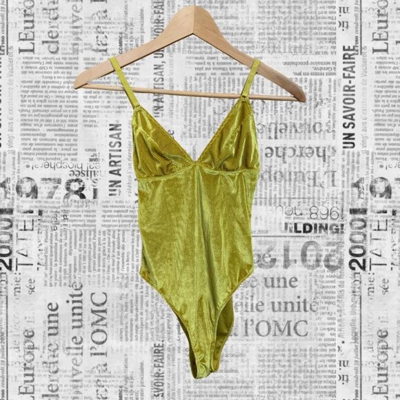 Yellow/green velvet texture ribbed bodysuit - Picture 1 of 3